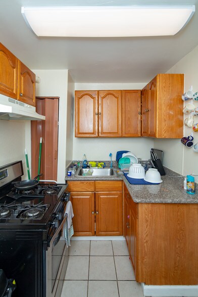 More Photos Of 3041-3049 Sacramento St, Berkeley Apartments For Sale