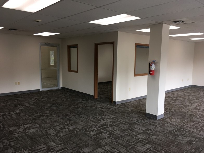 More Photos Of 2014 W 6th Ct, Spokane Warehouse For Lease