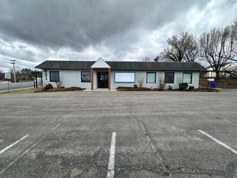 More Photos Of 401 Depot St NW, Christiansburg Medical For Sale