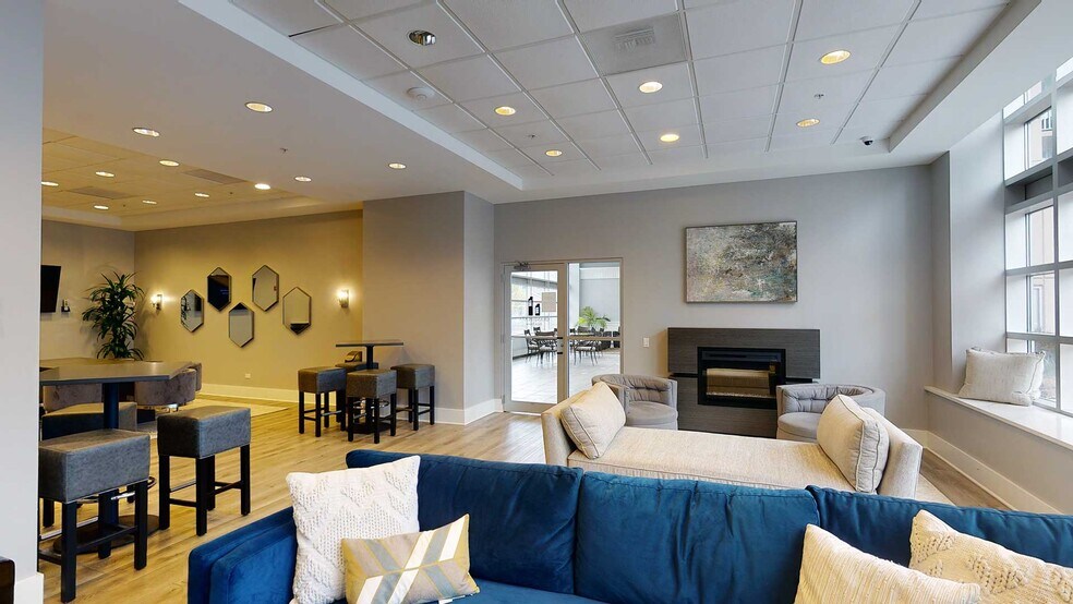 More Photos Of 540 N State St, Chicago Apartments For Lease