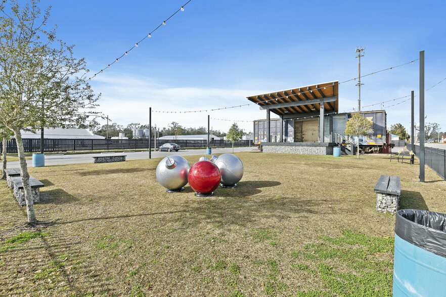 More Photos Of 111 W Ridgeley St, Atmore Storefront For Sale