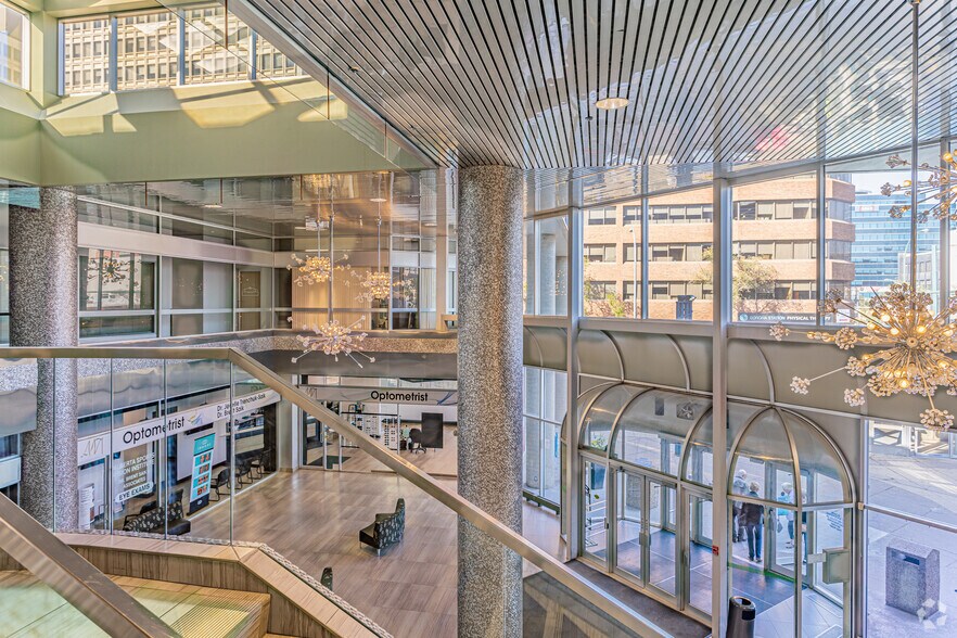 More Photos Of 10665 Jasper Ave, Edmonton Coworking Space