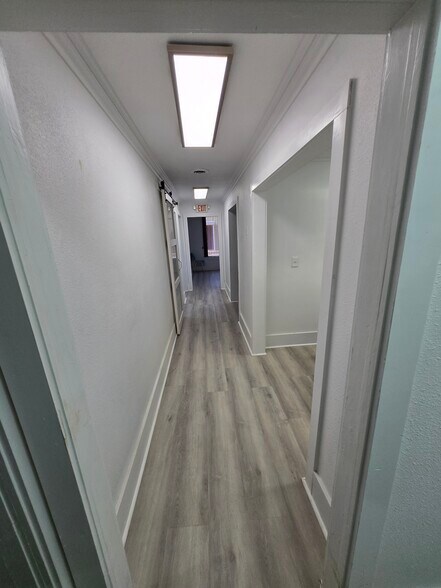 More Photos Of 202 E Weaver Ave, Alvarado Medical For Sale