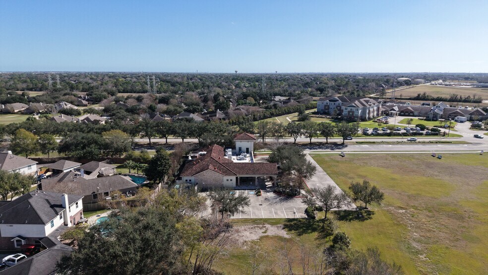 More Photos Of 2622 Marina Bay Dr, League City Medical For Lease