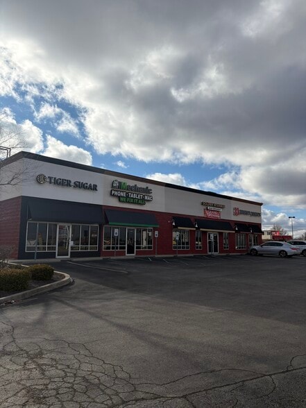More Photos Of 1155 E Stop 11 Rd, Indianapolis Storefront For Lease