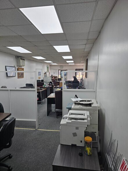 More Photos Of 190-25 Jamaica Ave, Jamaica Storefront Retail Office For Sale