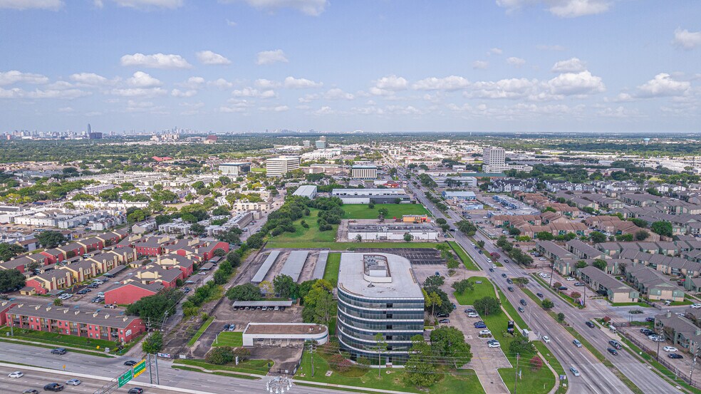 More Photos Of 10108 Bissonnet St, Houston Land For Sale
