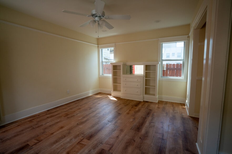 More Photos Of 1111 Pine Ave, Long Beach Apartments For Sale