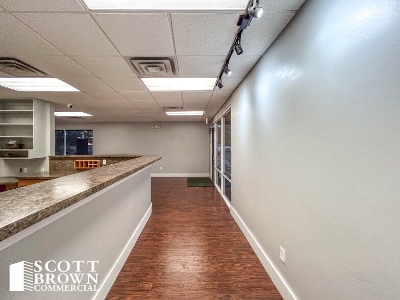 More Photos Of 638 Londonderry Ln, Denton Medical For Sale