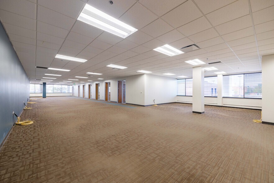 More Photos Of 28333 Telegraph Rd, Southfield Office For Sale