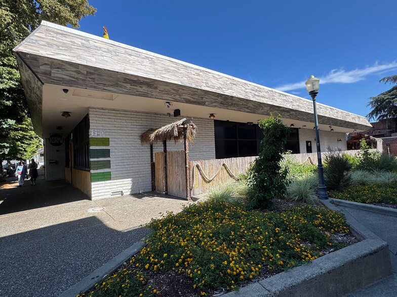Primary Photo Of 132 Keller St, Petaluma Restaurant For Lease