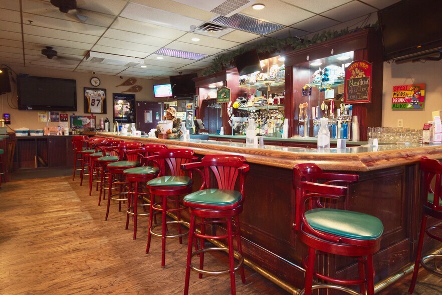 More Photos Of 157 Maple Carriage Dr, Lewisburg Bowling Alley For Sale