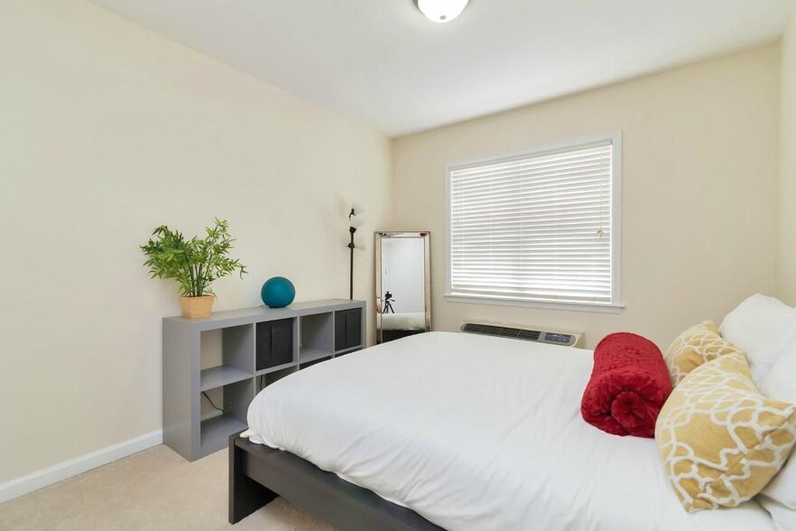 448 Palisade Ave, Cliffside Park, NJ 07010 Apartments For Sale