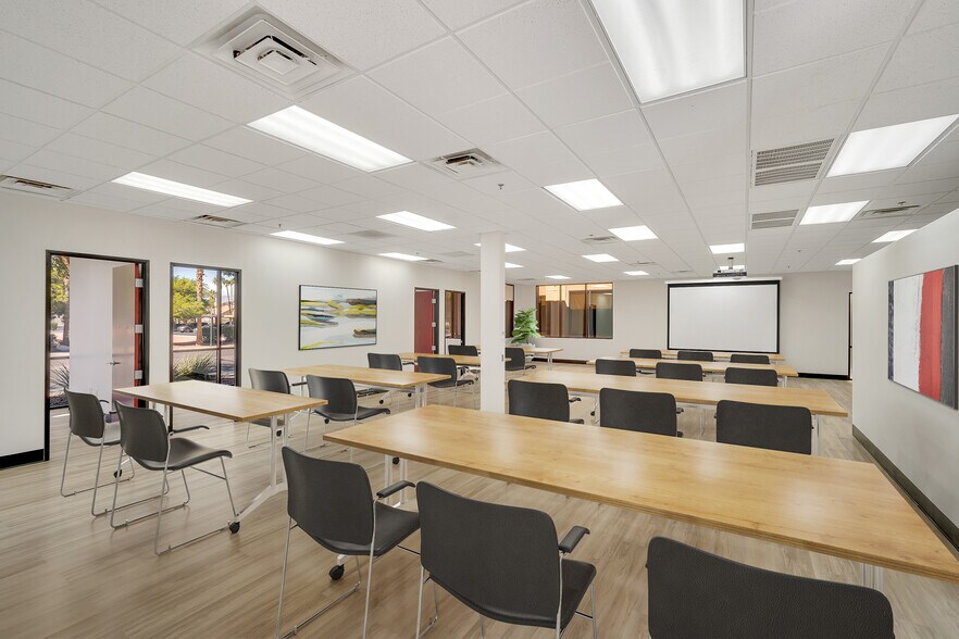 More Photos Of 1820 E Warm Springs Rd, Las Vegas Medical For Sale