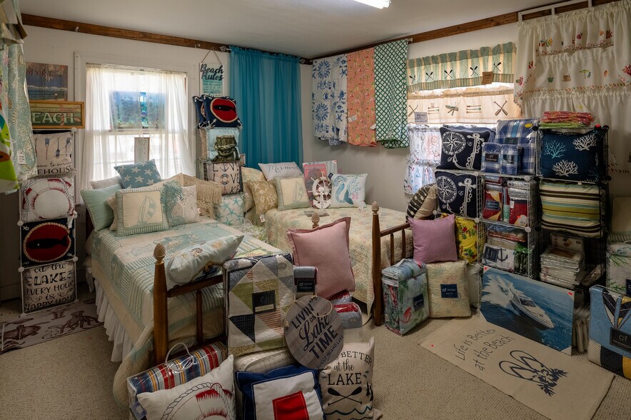 More Photos Of 6663 Highway 58, Buffalo Junction Storefront Retail Office For Sale