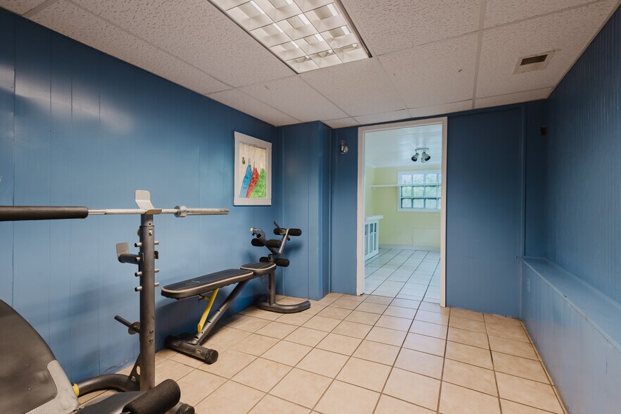 More Photos Of , Lexington Specialty For Sale