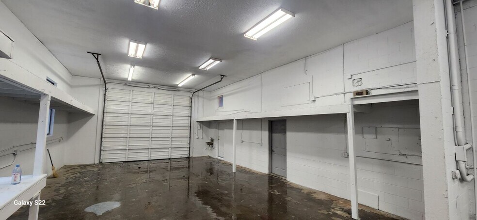 More Photos Of 270 Mills Gap Rd, Asheville Self Storage For Lease