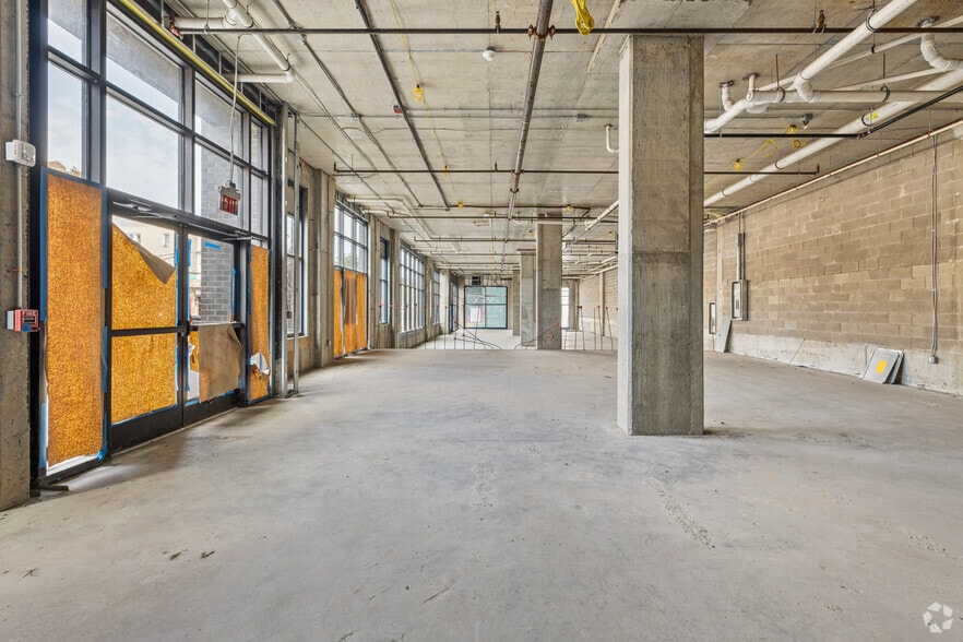 More Photos Of 102 Washington Ave, Belleville Apartments For Lease