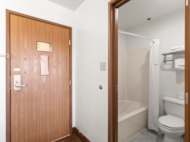 More Photos Of , Elko Hospitality For Sale