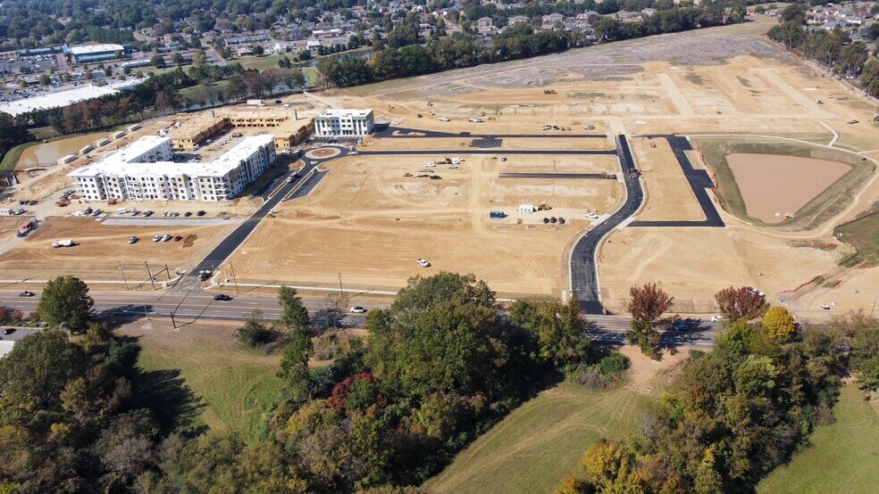 More Photos Of Stage @ Hwy 70, Bartlett Land For Lease