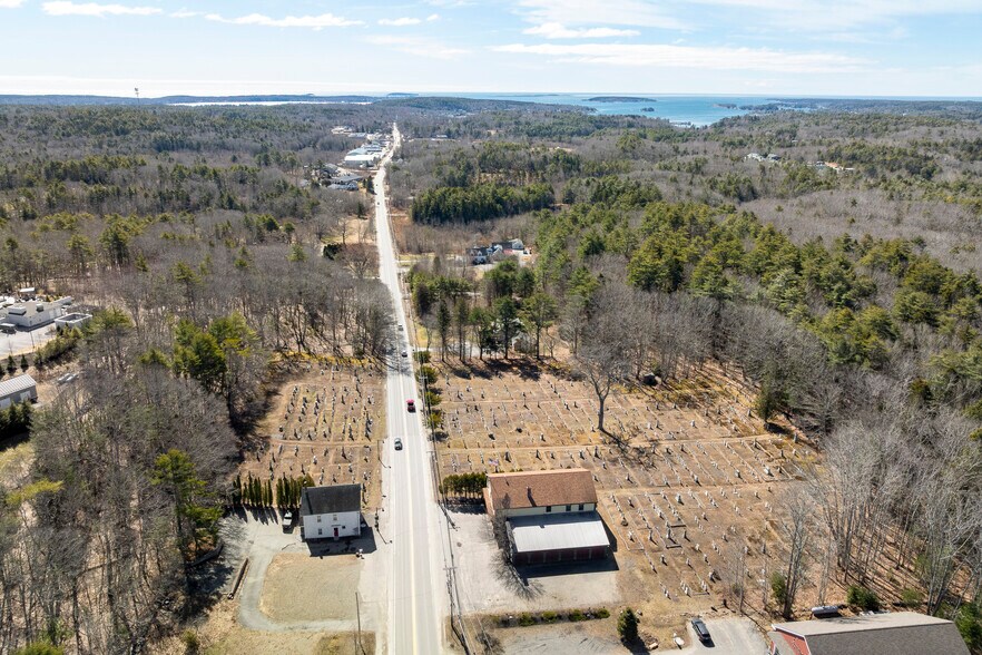 More Photos Of 1037 Wiscasset rd, Boothbay Flex For Sale