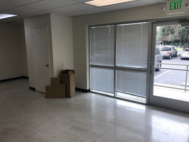 More Photos Of 2065 Sperry Ave, Ventura Manufacturing For Lease