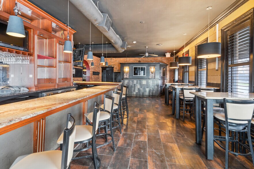 More Photos Of 700 N Salina St, Syracuse Restaurant For Sale