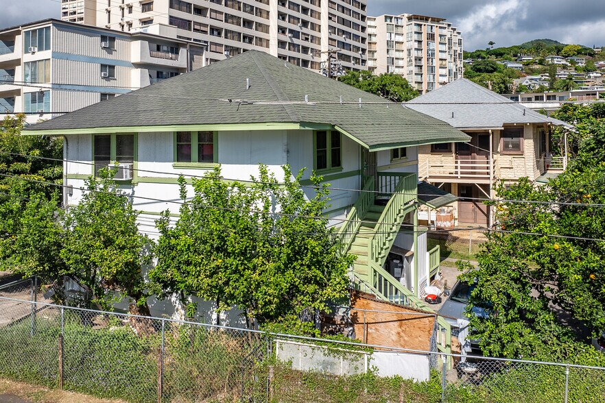 More Photos Of 1637 Kewalo St, Honolulu Apartments For Sale