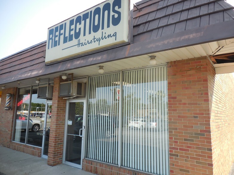 More Photos Of 14721-14727 Central Ave, Oak Forest Storefront Retail Office For Lease