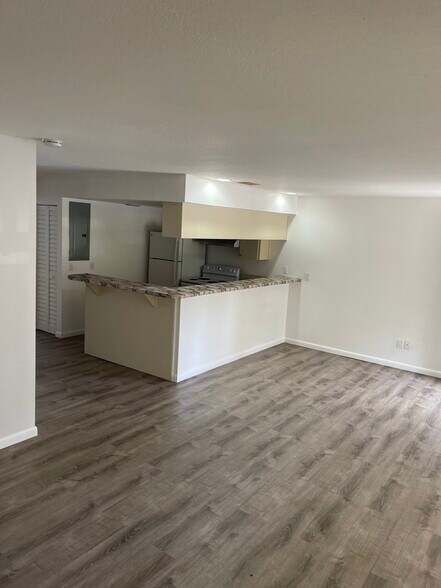 More Photos Of 765 N Gardenview Ter, Crystal River Apartments For Sale