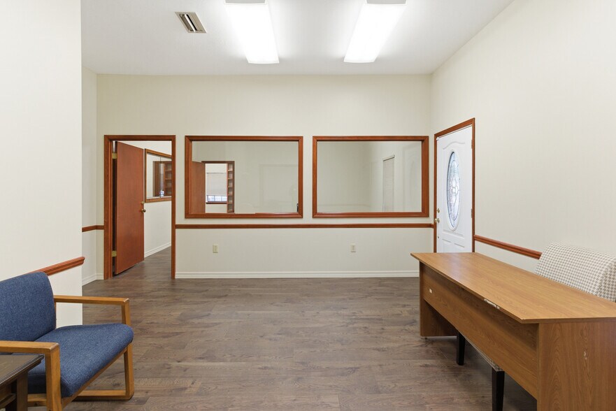 More Photos Of 723 Hardy St, Hattiesburg Office For Sale