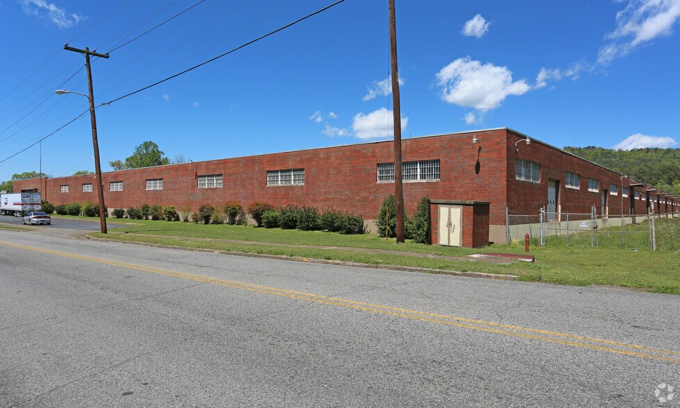 More Photos Of 601 Tuscaloosa Ave, Gadsden Warehouse For Lease