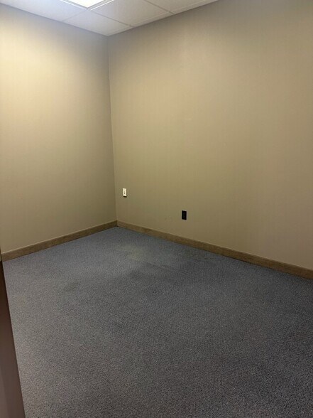 More Photos Of 18673 Dix Toledo, Brownstown Industrial For Lease
