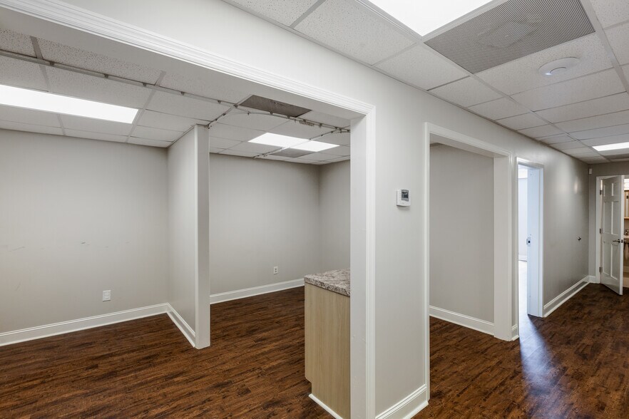 More Photos Of 6564 Professional Pl, Riverdale Medical For Lease