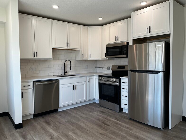 More Photos Of 480 8th St, Red Wing Apartments For Sale