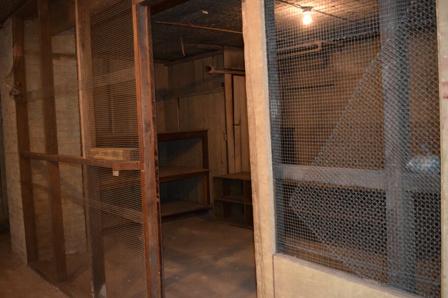 More Photos Of 5217 Broadway Ave, Cleveland Manufacturing For Sale