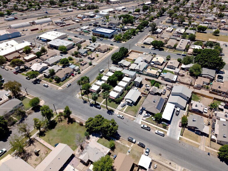 More Photos Of 476 H St, Brawley Apartments For Sale