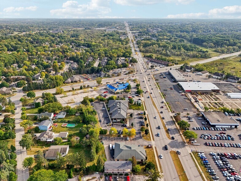 More Photos Of 3636 S 108th St, Milwaukee Freestanding For Sale