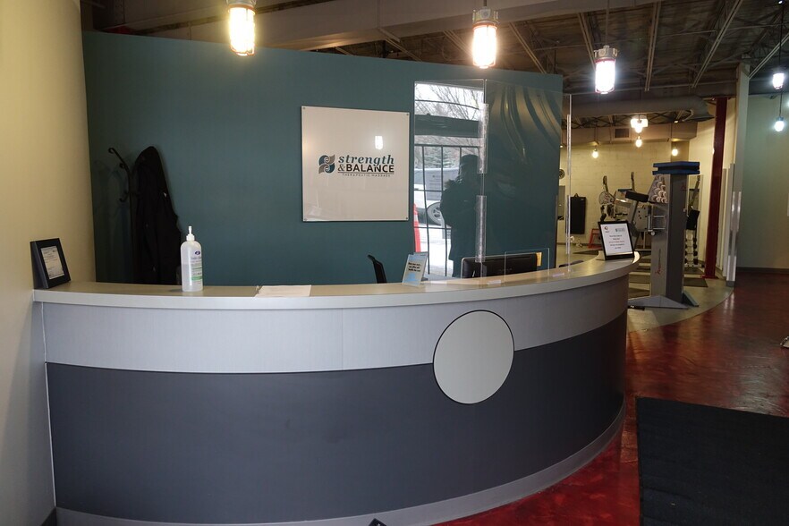 More Photos Of 11817 105th Ave, Edmonton Restaurant For Lease