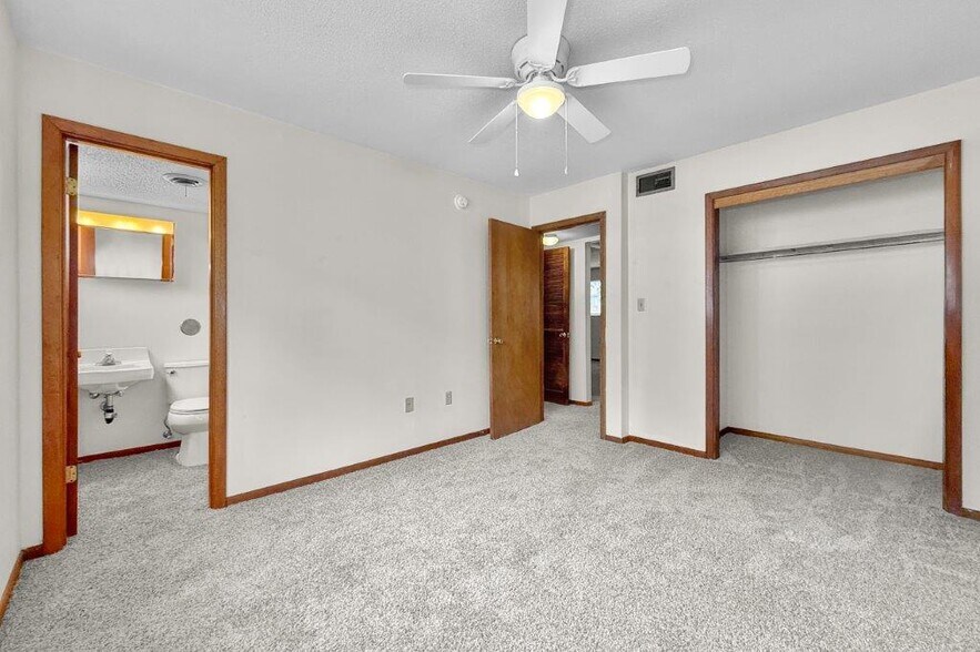 More Photos Of 1003 Parkway Dr, Boone Apartments For Sale