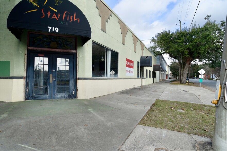More Photos Of 711-719 E Broad St, Savannah Restaurant For Lease