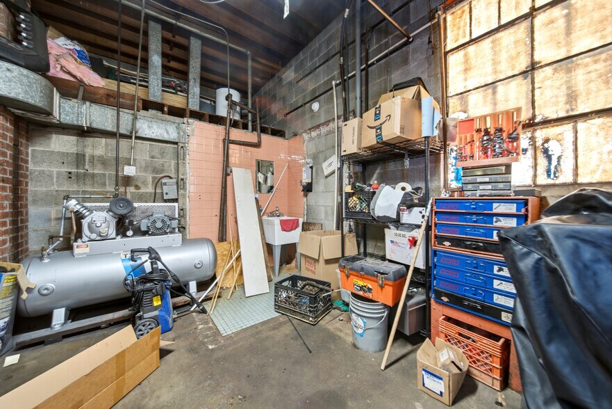 More Photos Of 1201 Broad River Rd, Columbia Auto Repair For Sale
