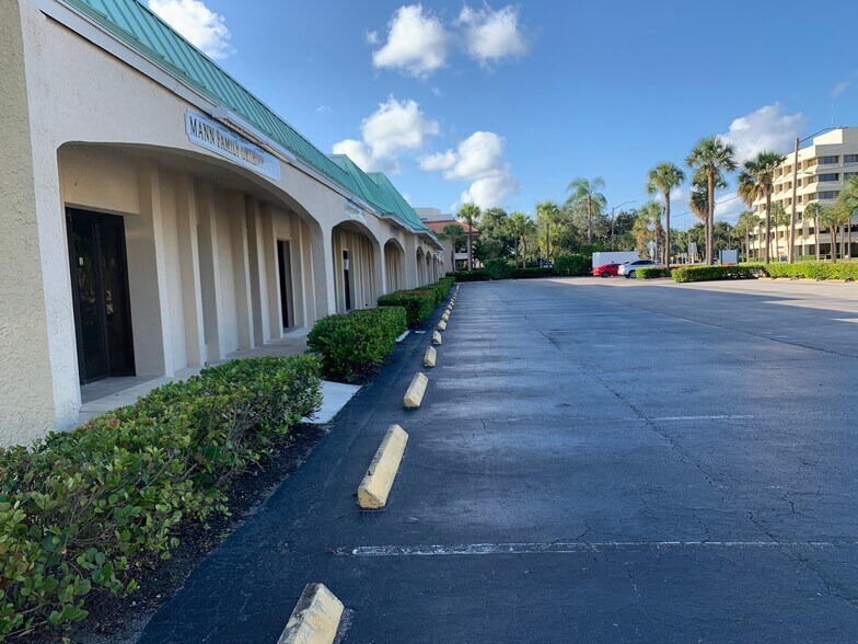 More Photos Of 10887 N Military Trl, Palm Beach Gardens Medical For Lease