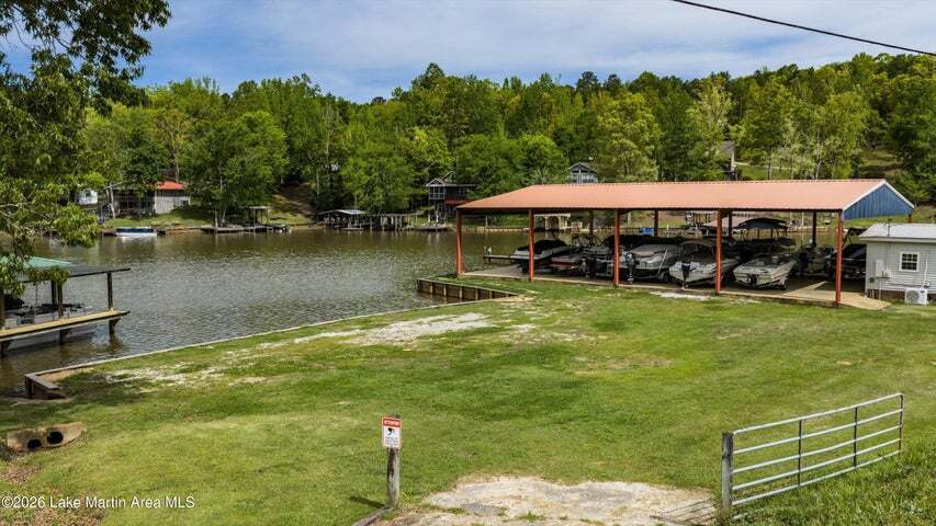 More Photos Of 2027 Barrons Bridge Rd, Dadeville Marina For Sale