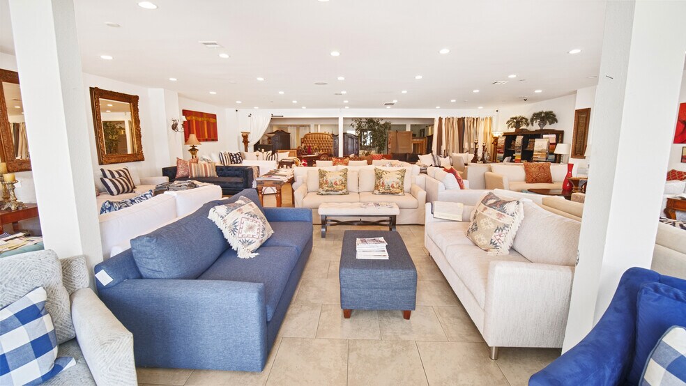 More Photos Of 2846 E Coast Hwy, Corona Del Mar Storefront Retail Office For Sale