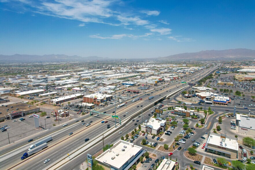 More Photos Of 7100 E Gateway Blvd, El Paso General Retail For Lease