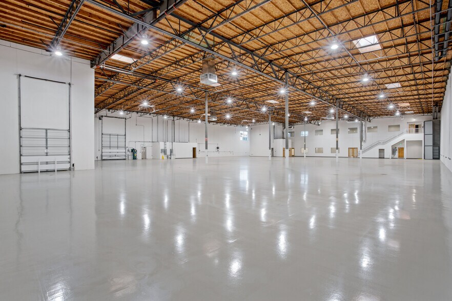 More Photos Of 1816 Ord Way, Oceanside Warehouse For Lease