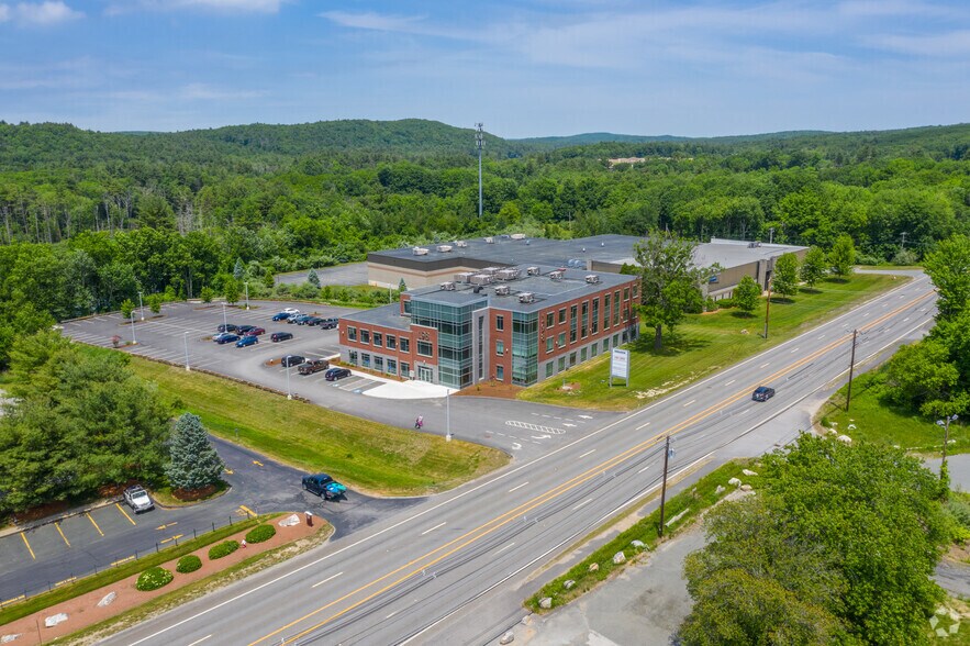 More Photos Of 198 Charlton Rd, Sturbridge Medical For Lease
