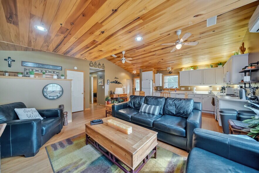 More Photos Of 5340 US-321, Butler Specialty For Sale