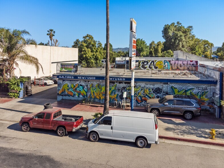 More Photos Of 17630 Sherman Way, Van Nuys Auto Repair For Sale